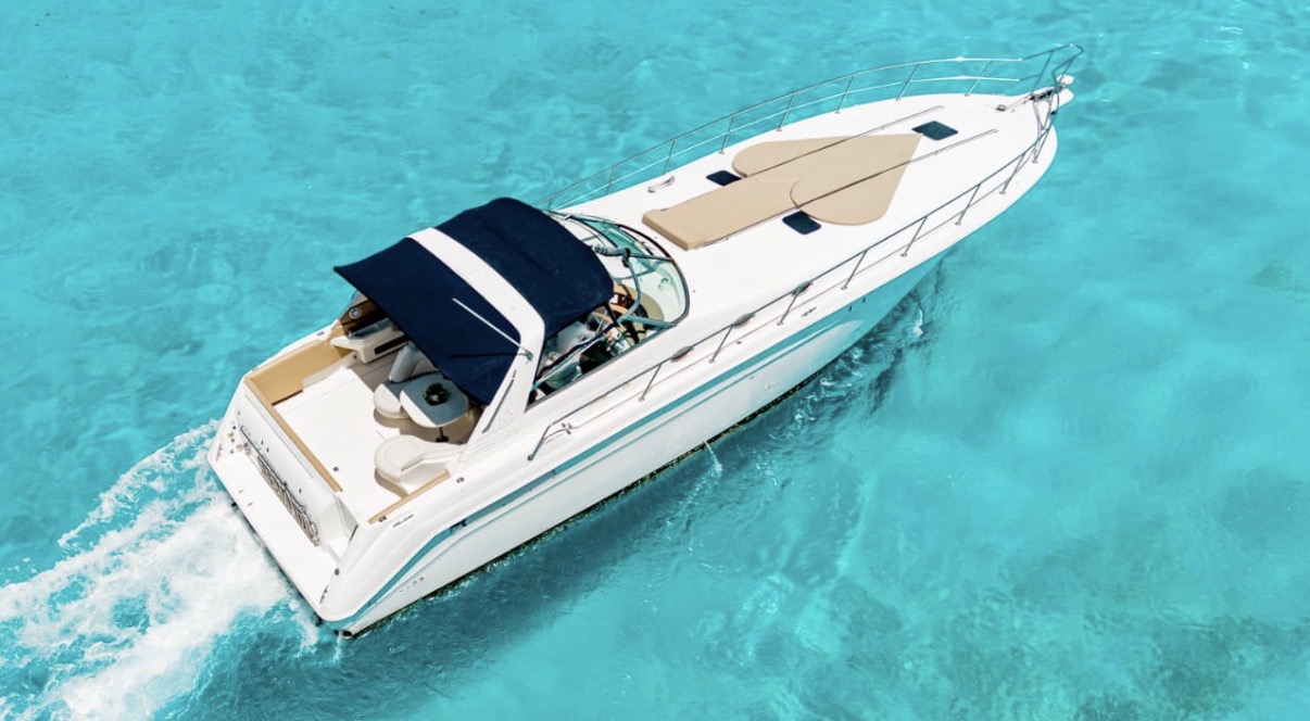 Sundancer 60' — Private yacht charter Cancún, Riviera Maya